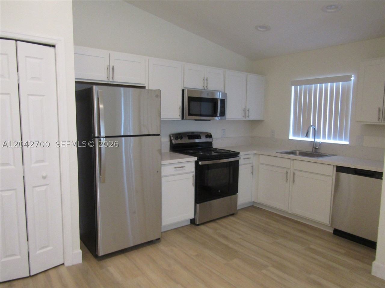 4525 28th St Sw #4525 - Photo 3 of 10