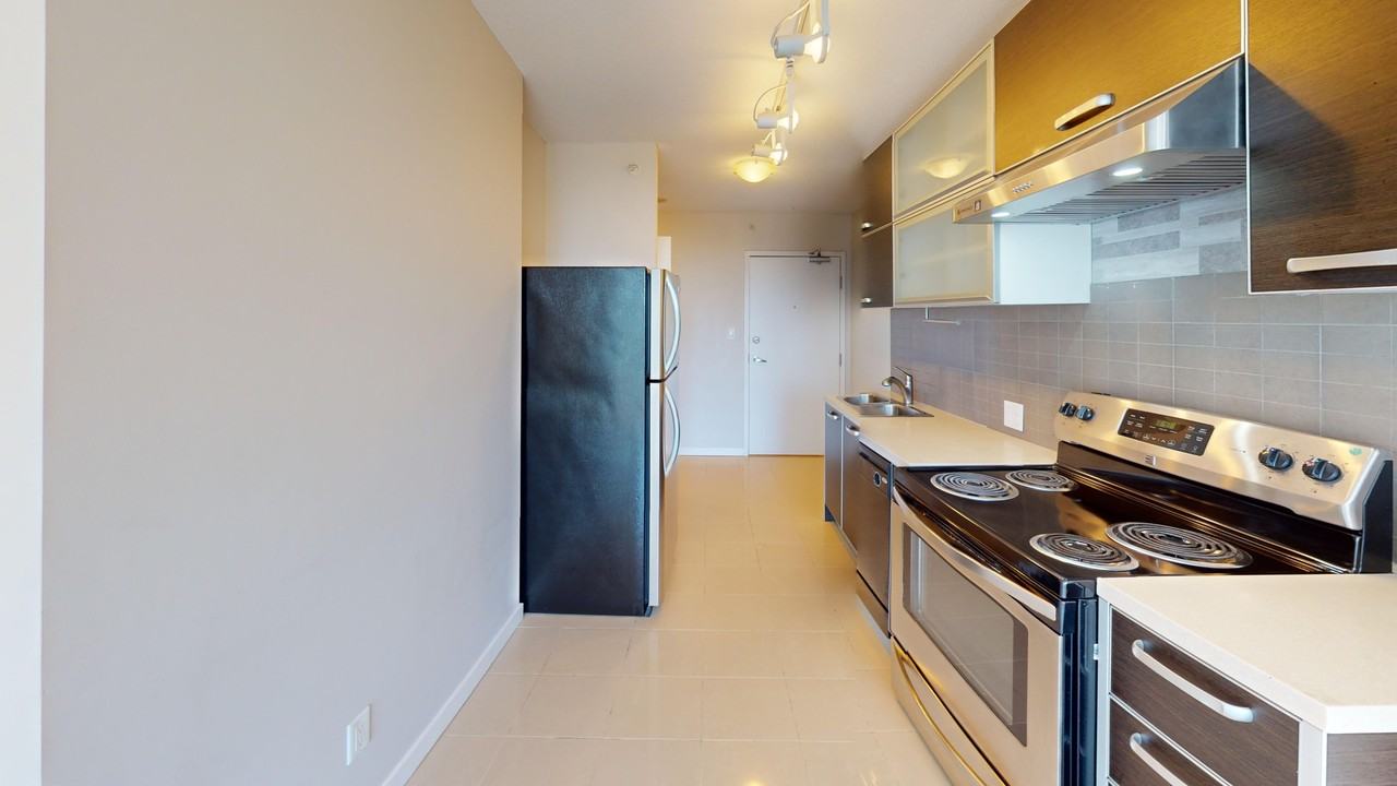 9981 Whalley Boulevard - Photo 4