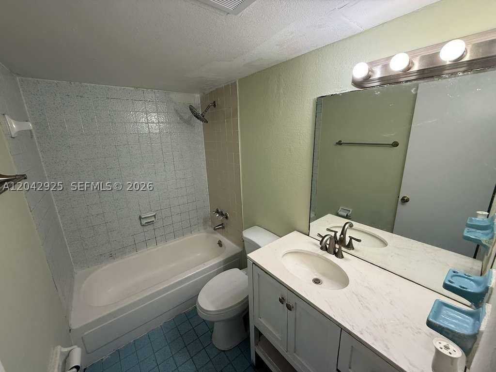1900 W 68th St #G308 - Photo 6 of 8