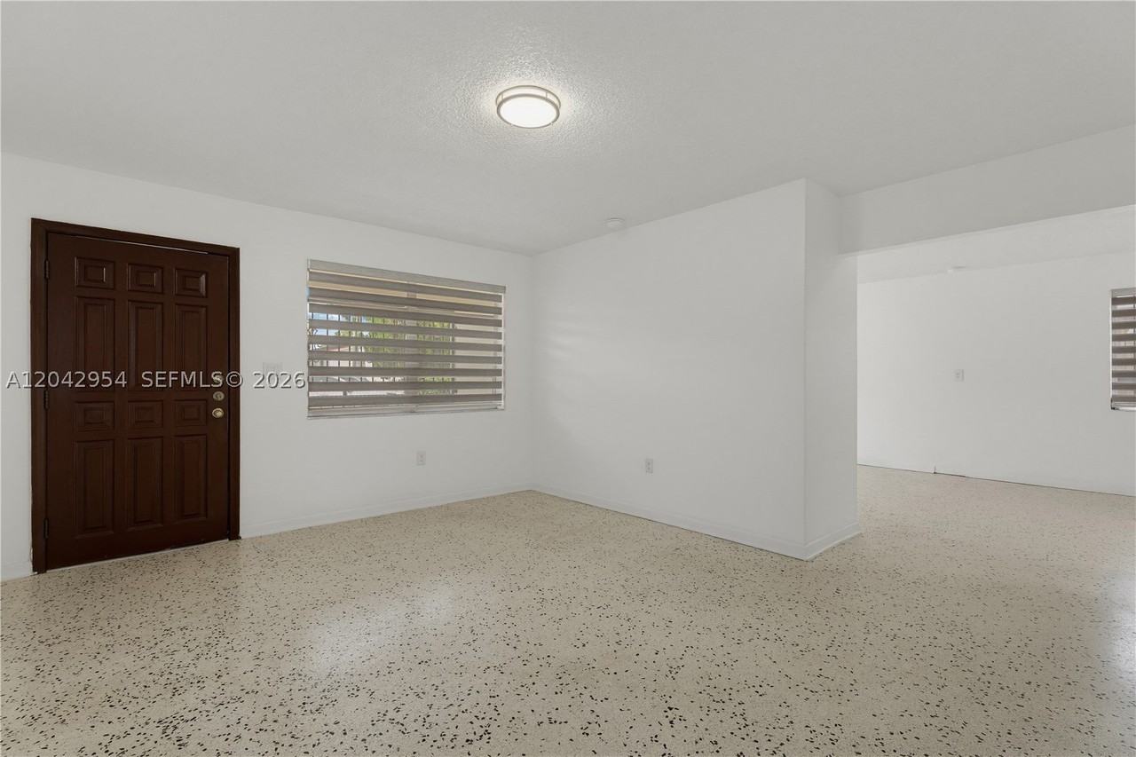 4296 Nw 2nd Ter #4296 - Photo 6 of 23