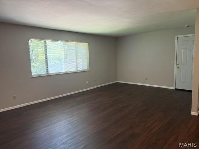 19 Nottingham Ln #F - Photo 3 of 15
