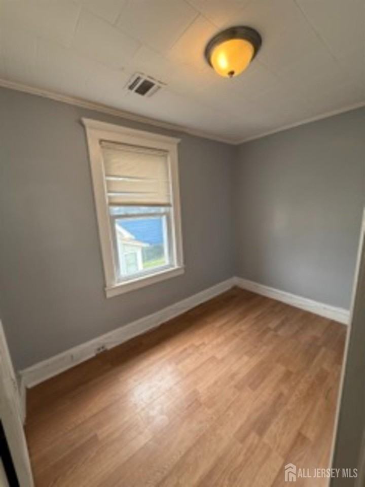 72 Charles St - Photo 4 of 13