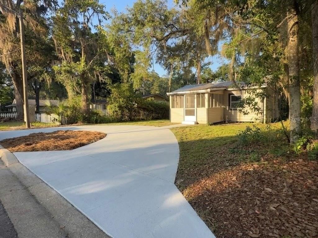 407 Ne 19th Dr - Photo 3 of 19