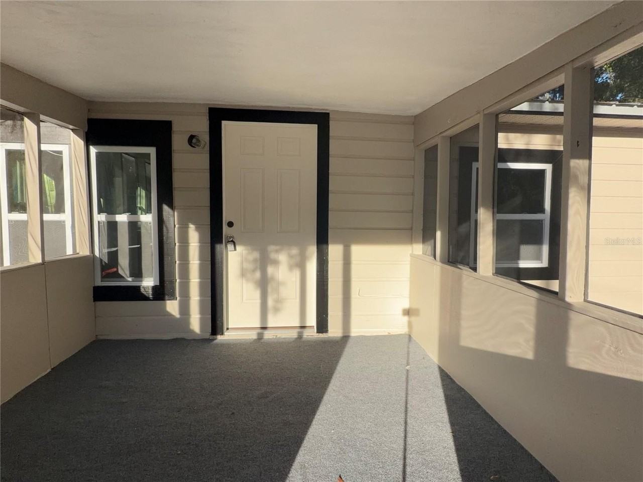 407 Ne 19th Dr - Photo 4 of 19