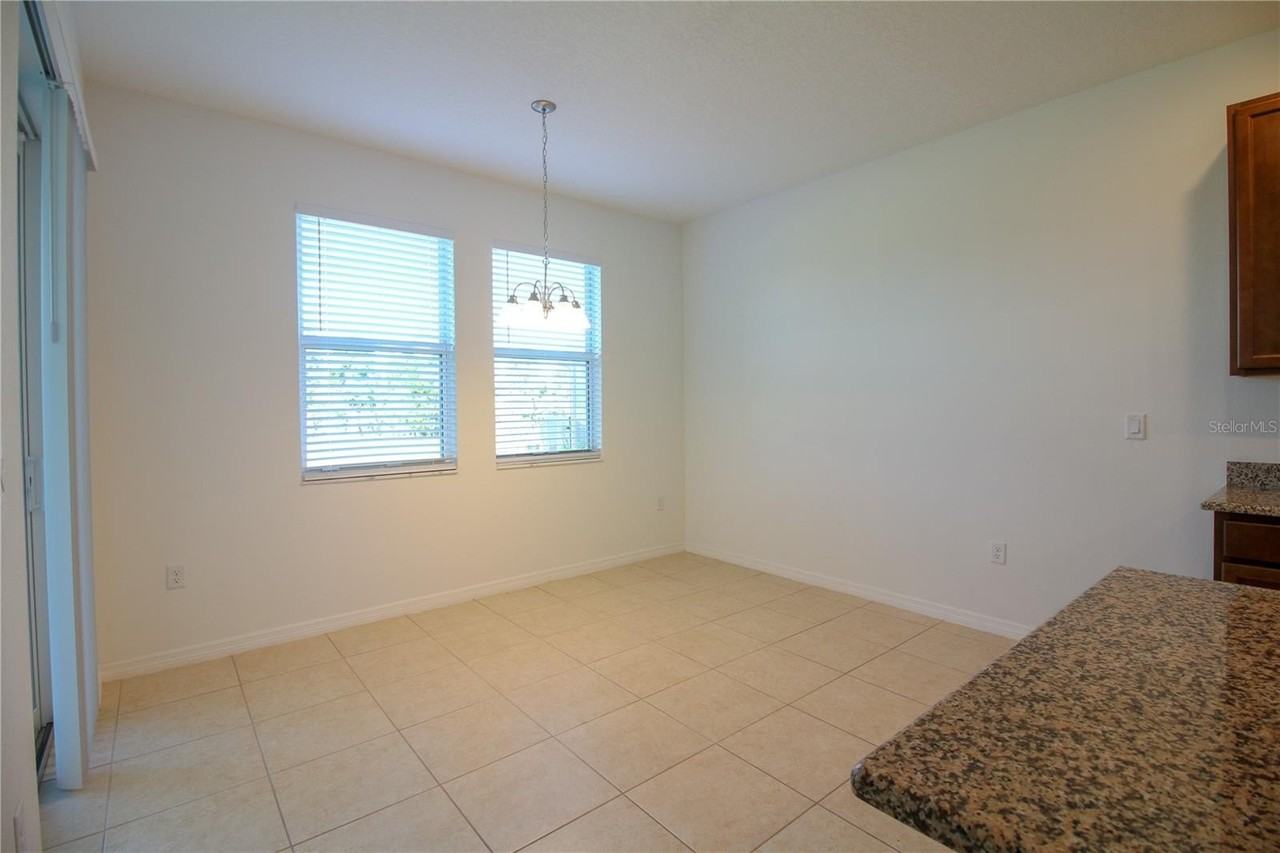 6524 GREAT BEAR DRIVE BOULEVARD - Photo 6 of 40