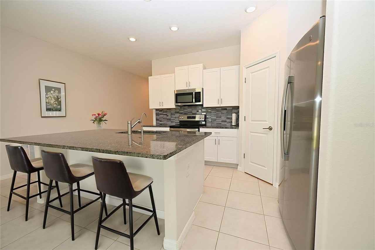 4316 Trotters Way - Photo 6 of 38