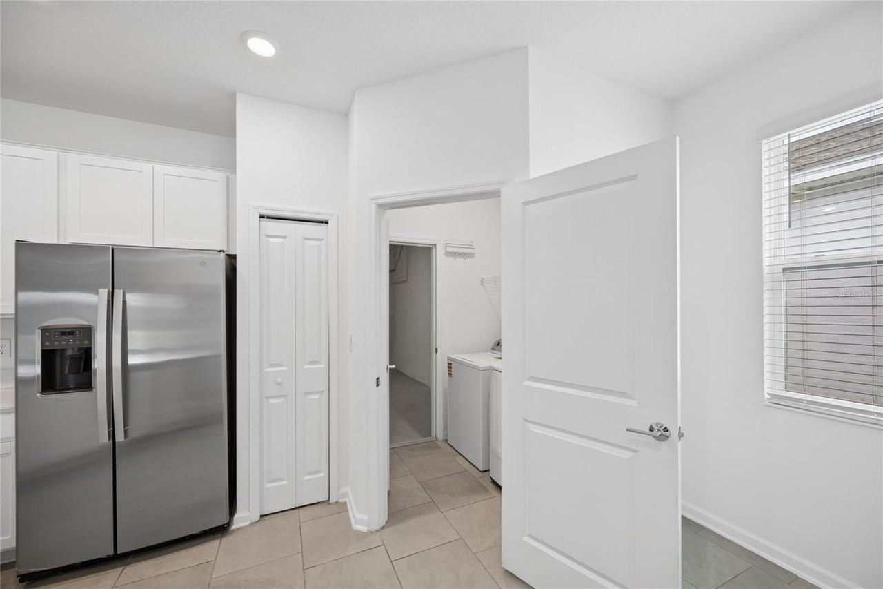 363 Loch Ct - Photo 5 of 13