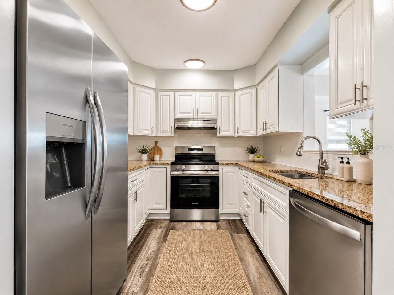 6391 68th Ln N - Photo 6 of 25