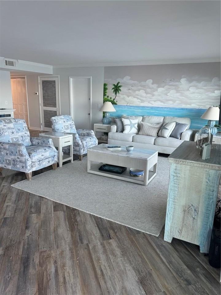 9 Turner St #11 - Photo 4 of 10