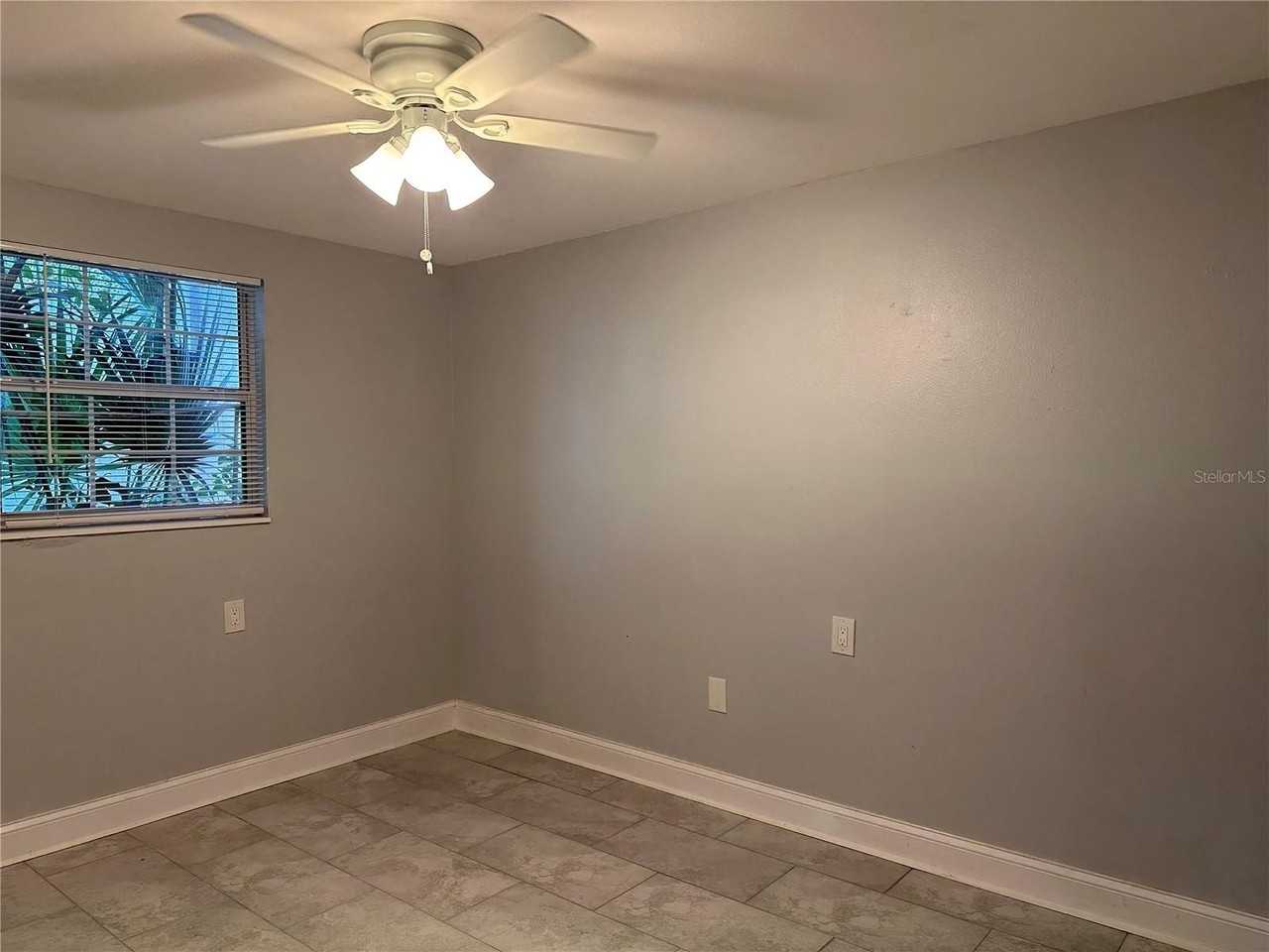 461 89th Ave N - Photo 7 of 10