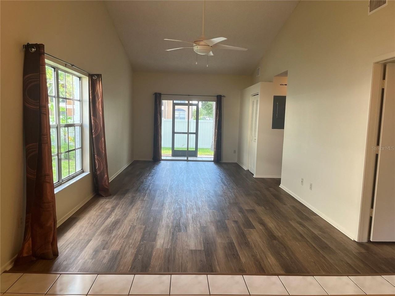 3745 Mission Ct - Photo 7 of 35