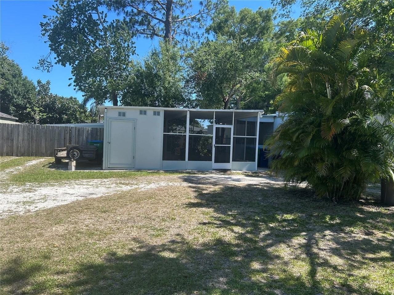 6720 69th Ave N - Photo 3 of 17