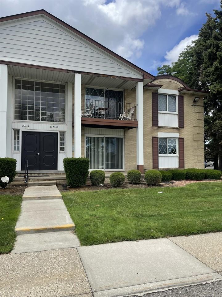 29313 Hayes Rd #G10 - Photo 2 of 13