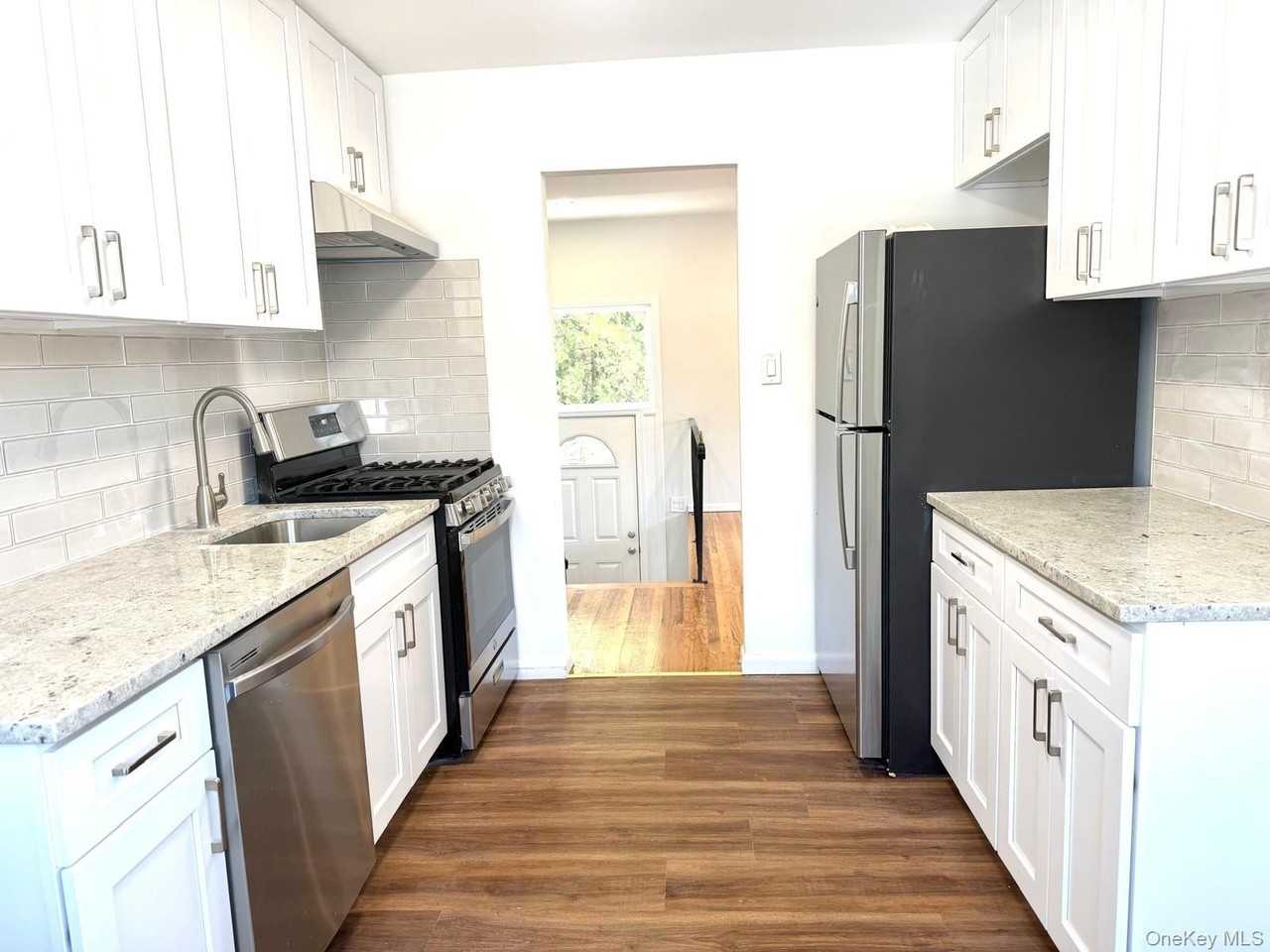 65 Florida Ave - Photo 6 of 20