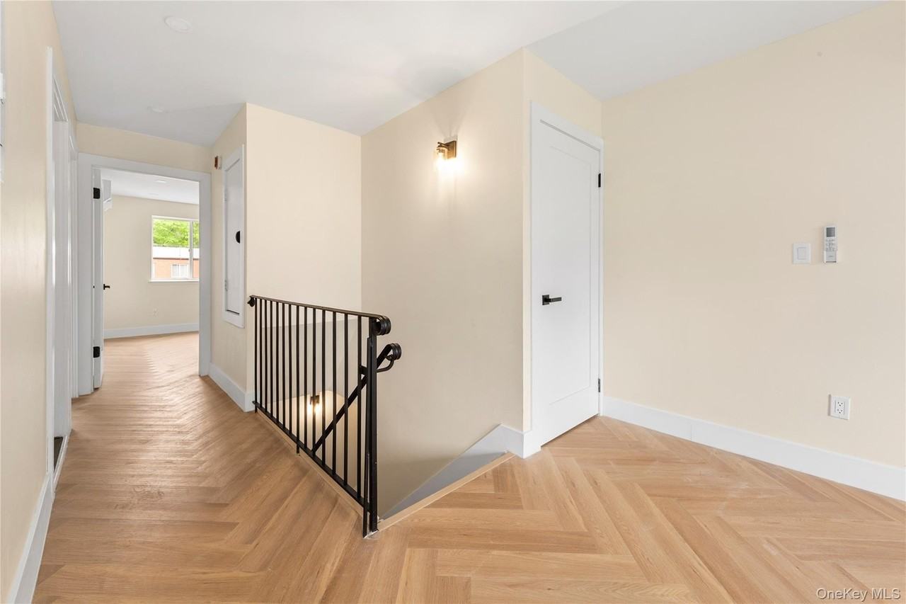 1442 33rd Ave #1 - Photo 5 of 8
