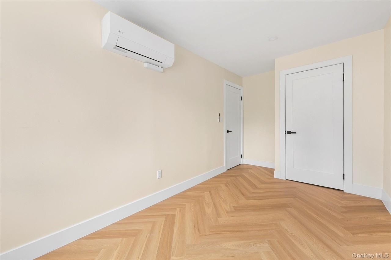 1442 33rd Ave #1 - Photo 6 of 8