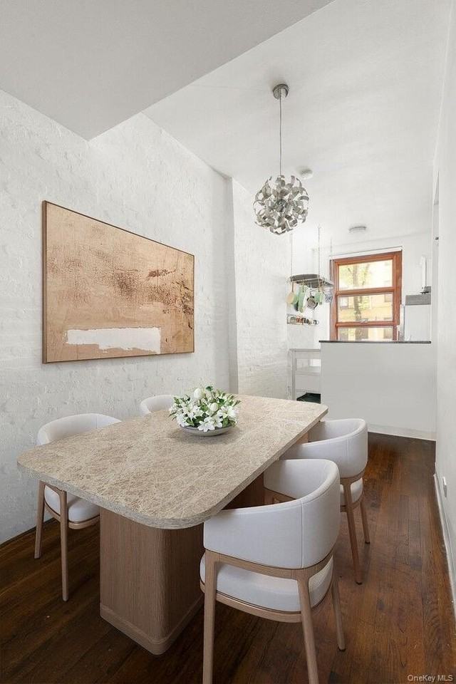 262 W 25th St #1 - Photo 4 of 9