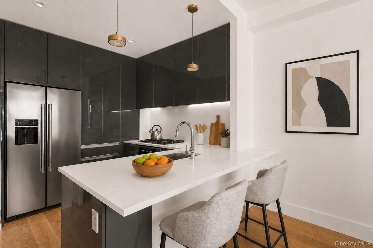 4415 Purves St #11B - Photo 3 of 8