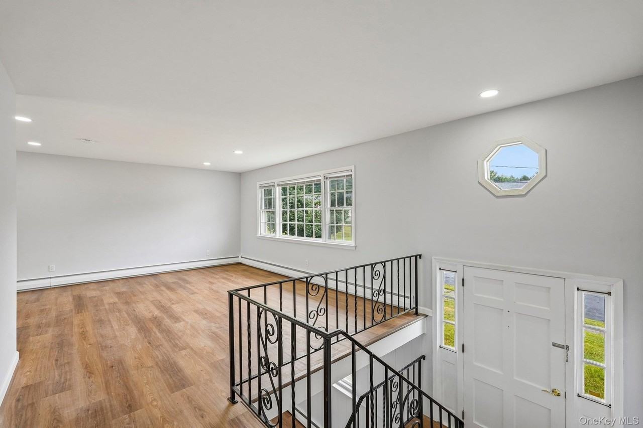 110 Orchid Dr - Photo 4 of 46