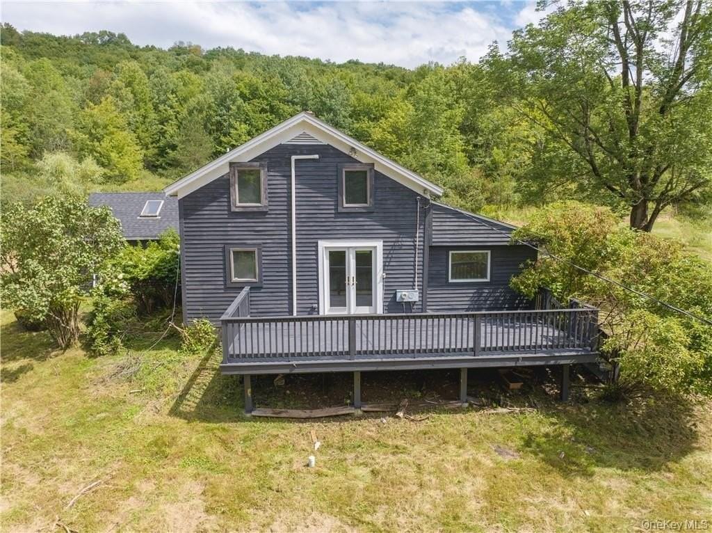 1667 Shandelee Road - Photo 6 of 36