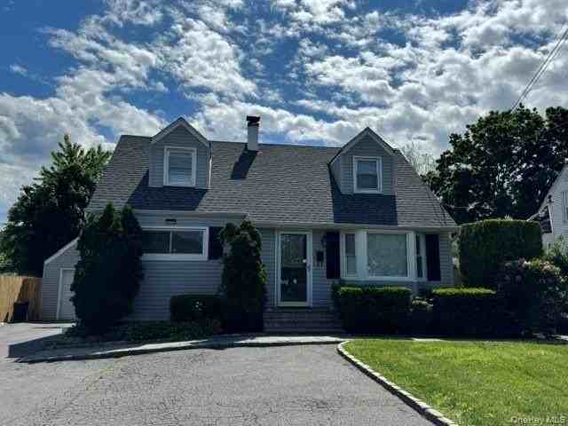 277 Jackson Ave - Photo 2 of 25