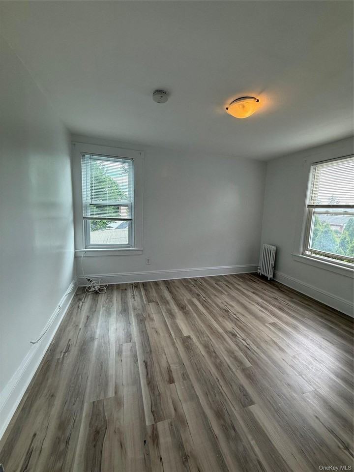604 1st Ave - Photo 7 of 18