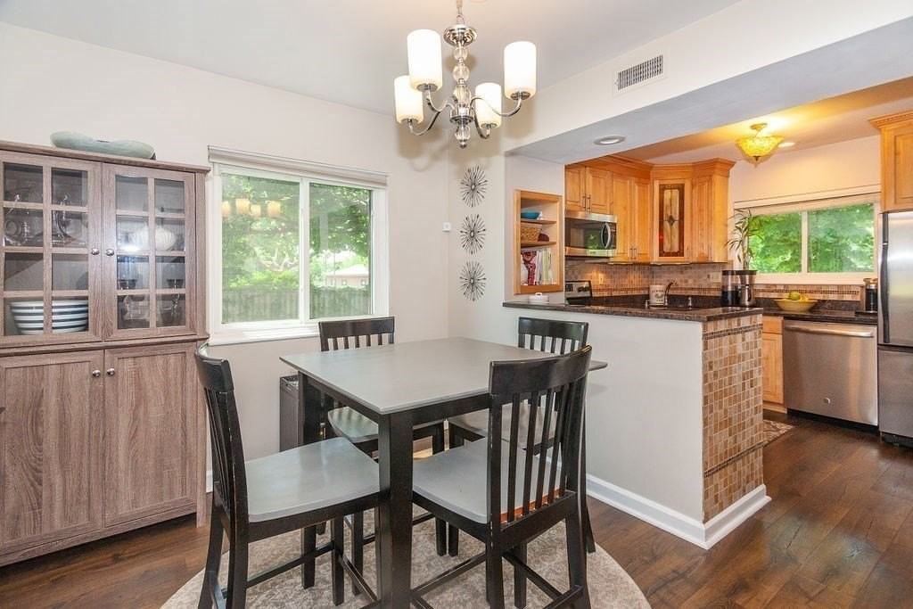 129 Governor Winthrop Rd #1A - Photo 6 of 27