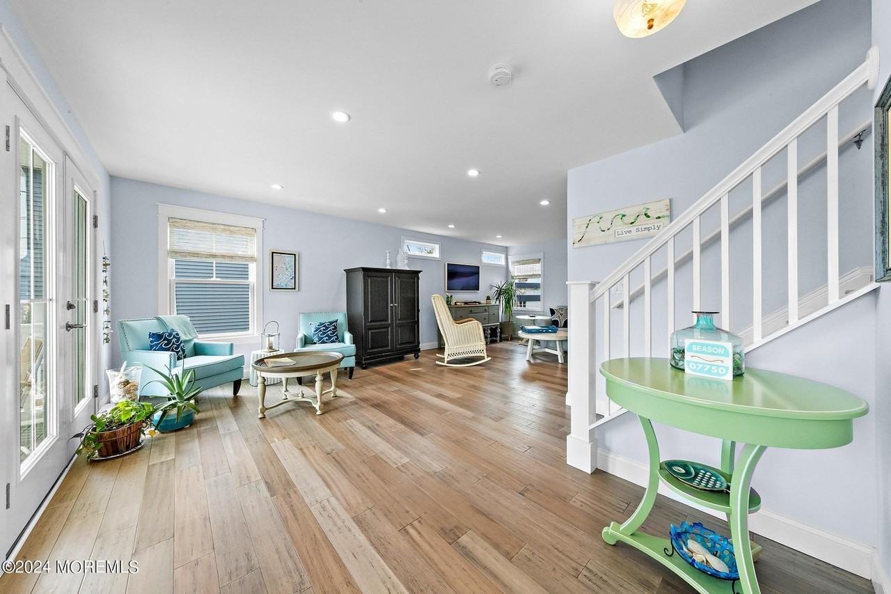 15 Griffin St - Photo 2 of 45