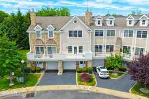 featured image of 302 Villa Dr