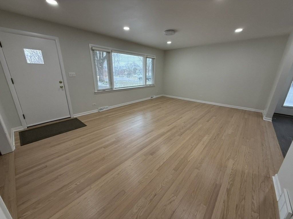 1S526 Nimitz Rd - Photo 4 of 17
