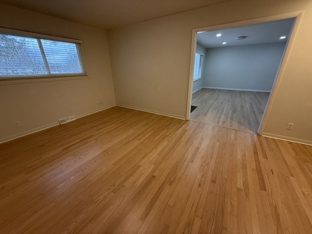 1S526 Nimitz Rd - Photo 5 of 17