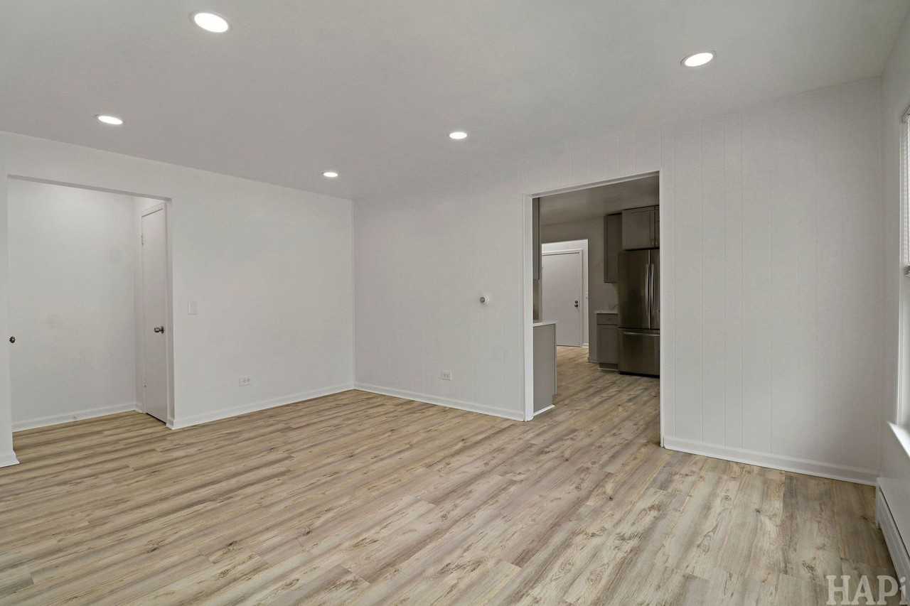 2735 N 73rd Ct #2 - Photo 6 of 24