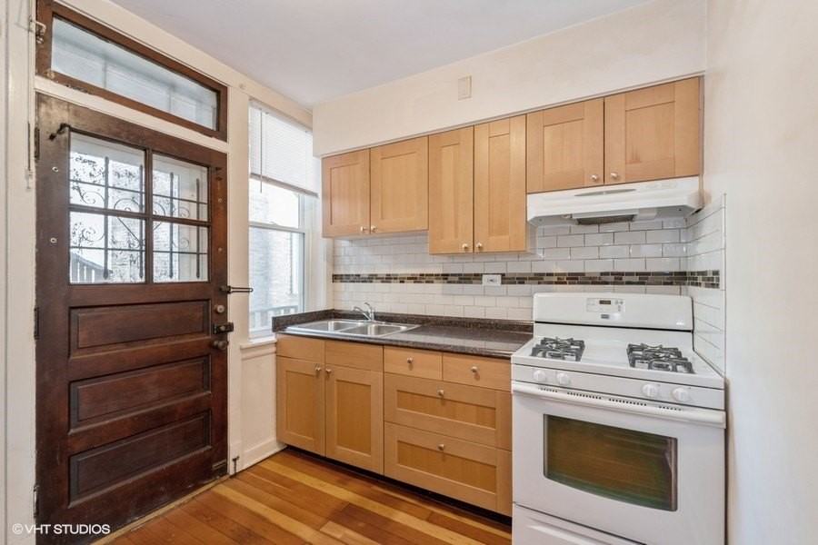 6885 N Overhill Ave #2 - Photo 7 of 13