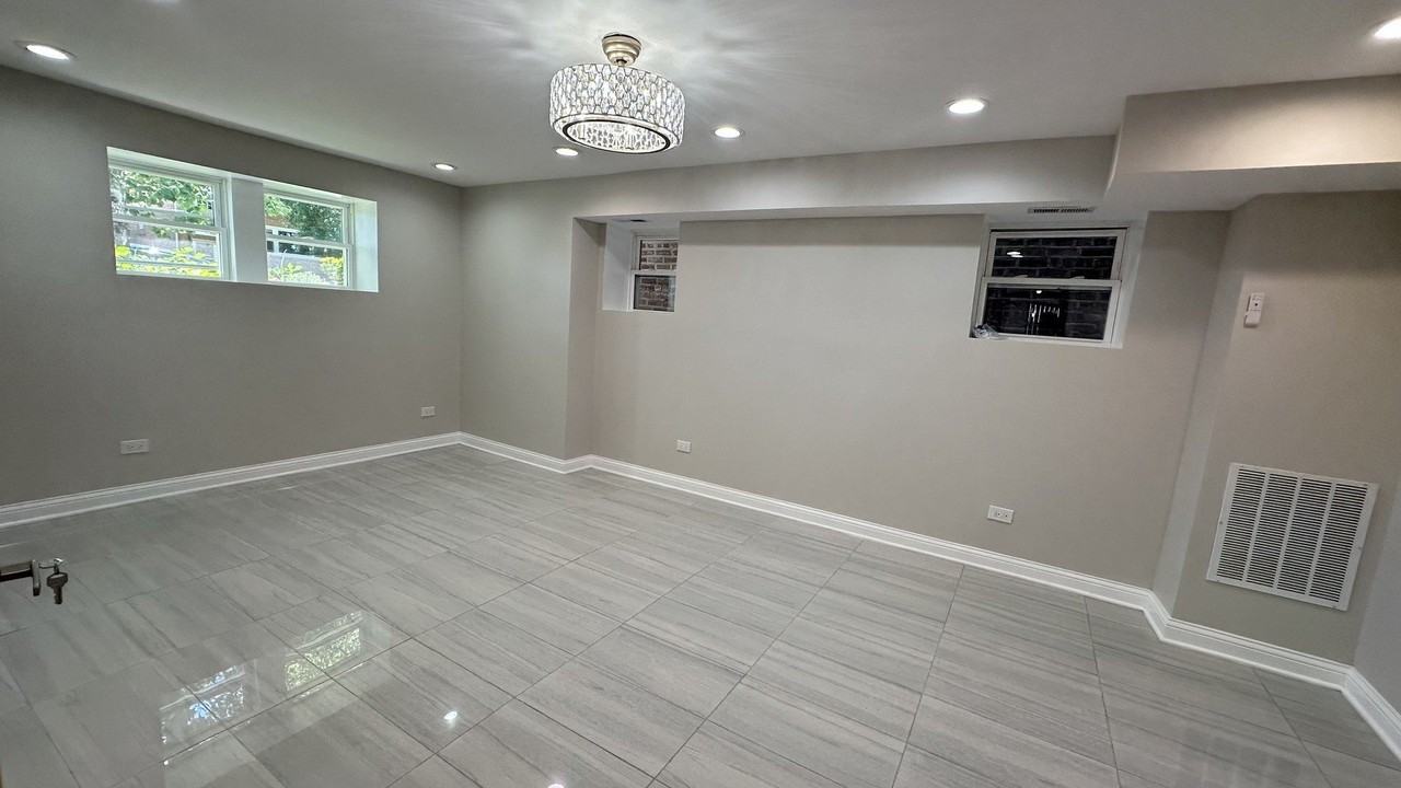 5224 N Bernard St #G - Photo 2 of 7