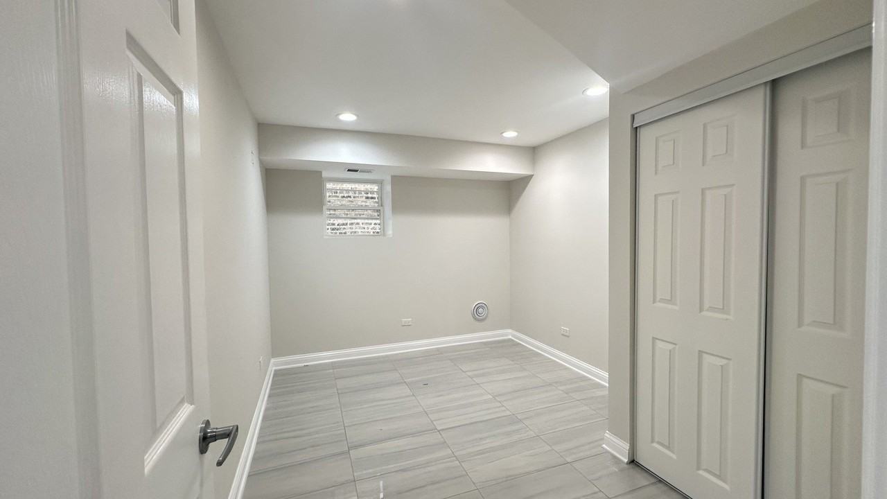 5224 N Bernard St #G - Photo 6 of 7