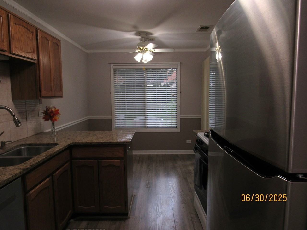 352 Pembroke Ct #5 - Photo 5 of 21