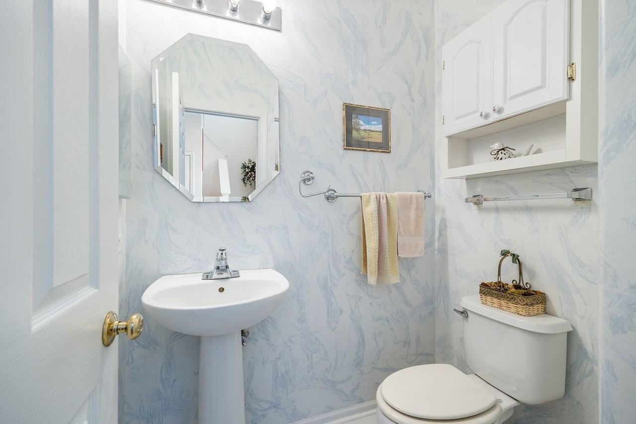 32504 Millstone Cir - Photo 3 of 27