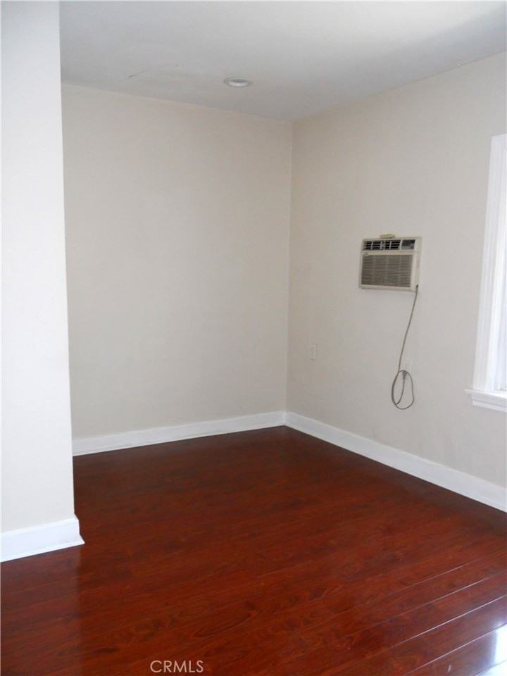 818 E Valley Blvd - Photo 4 of 20