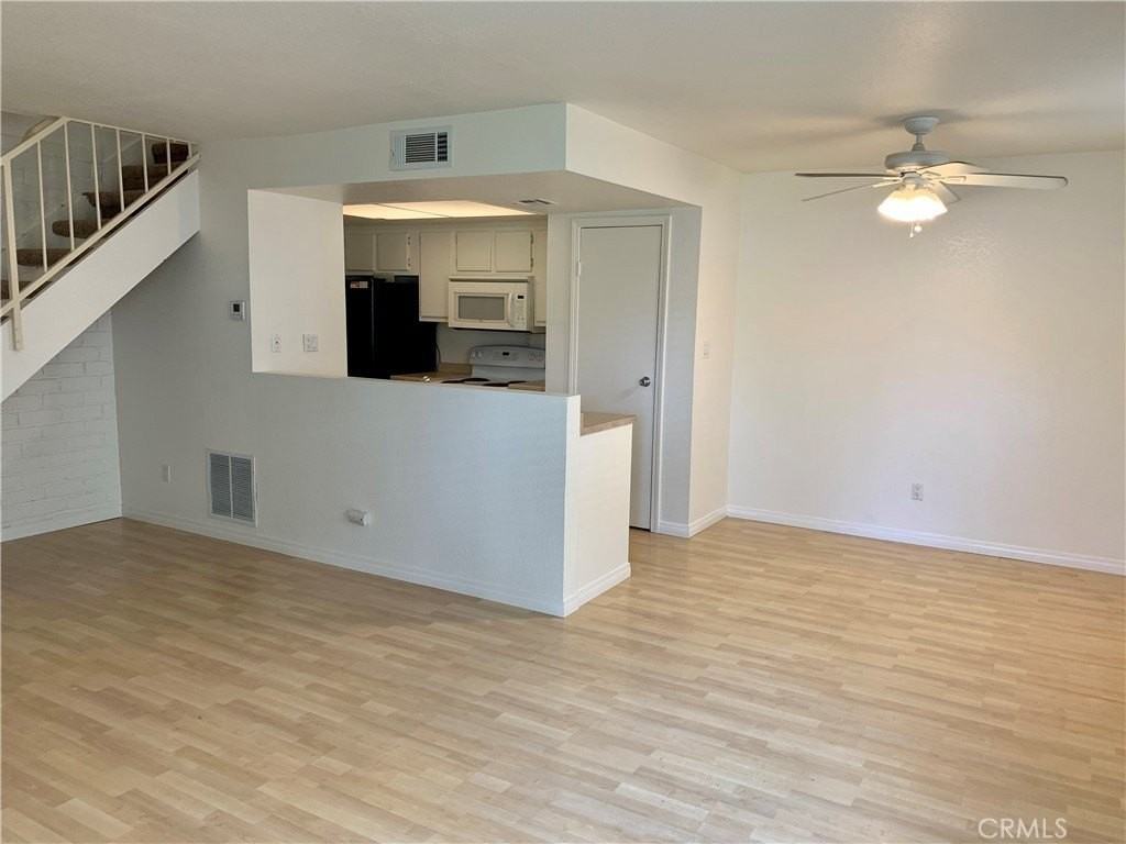 3053 Knollwood Ave - Photo 6 of 22