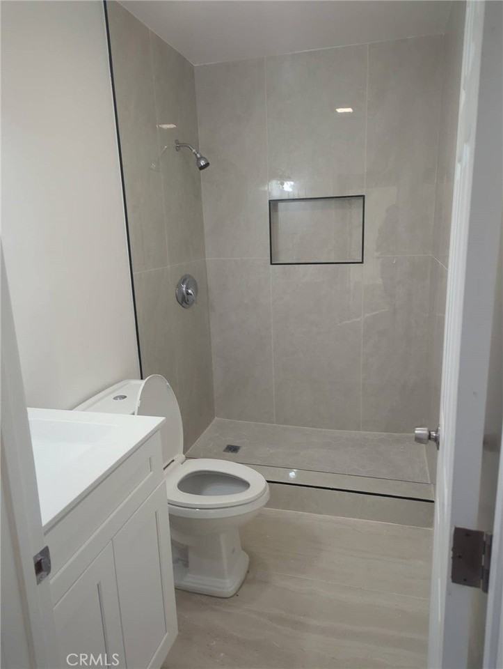 4132 Lynd Ave - Photo 5 of 9
