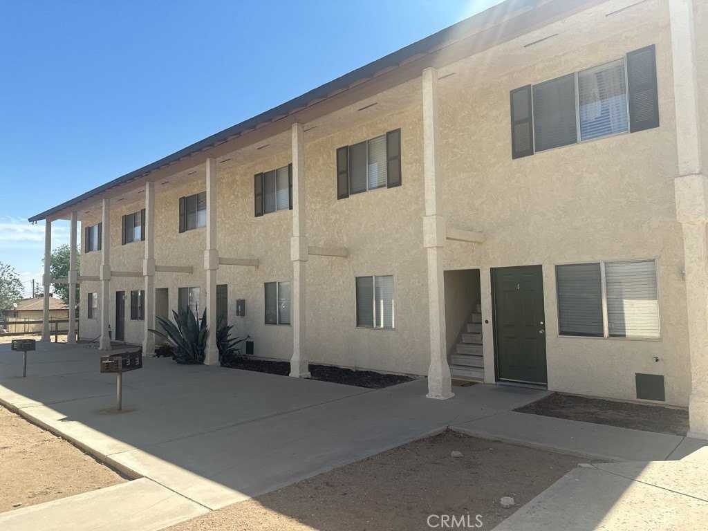 16784 Sultana St #4