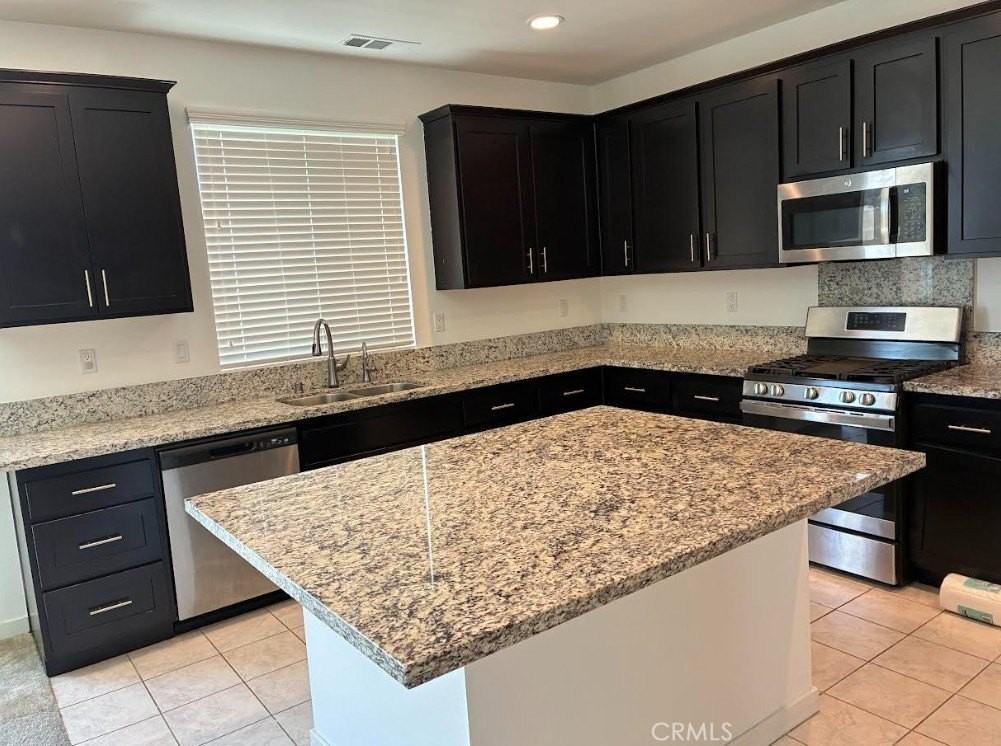 35389 Aubrey Ln - Photo 5 of 16