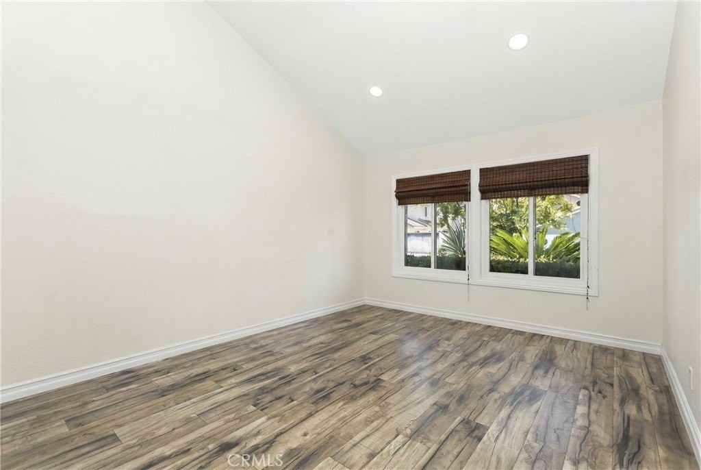 6 Caymas Ct - Photo 3 of 15
