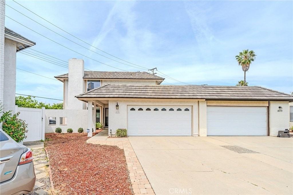 8175 Mammoth Cir - Photo 2 of 33