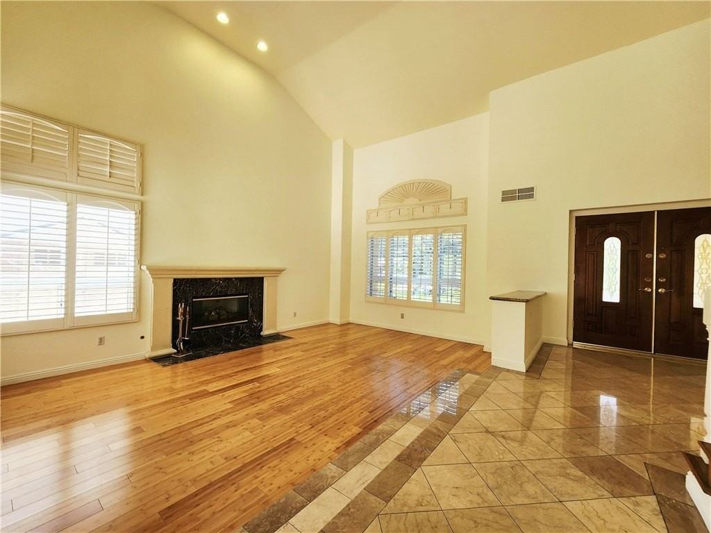 227 Calle Concordia - Photo 4 of 33