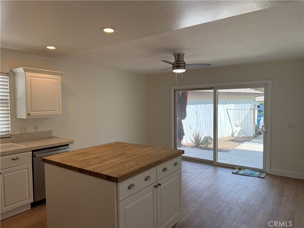 1117 Canterford Cir - Photo 3 of 6