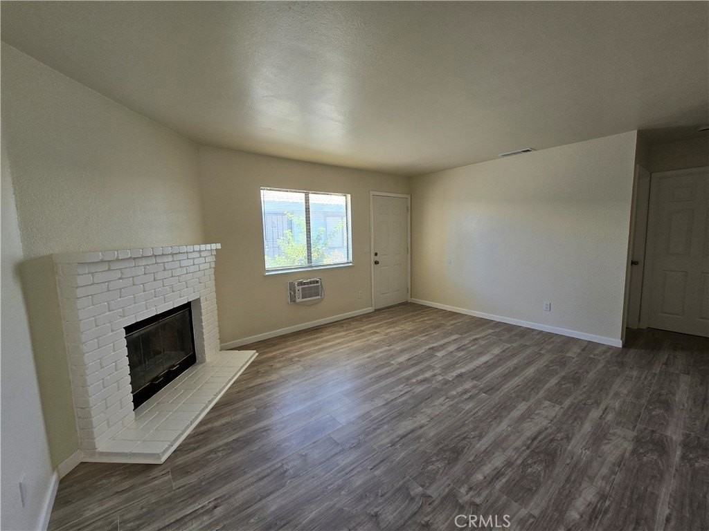 9649 N Loop Blvd - Photo 6 of 12