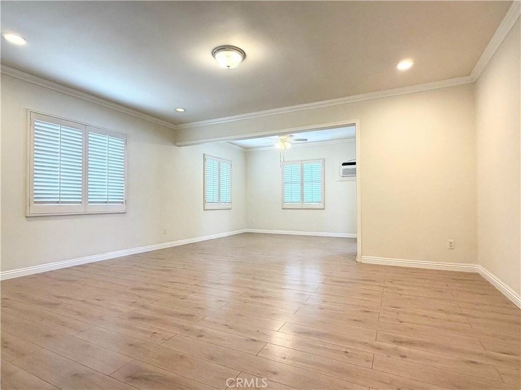 708 Violeta Dr - Photo 3 of 16