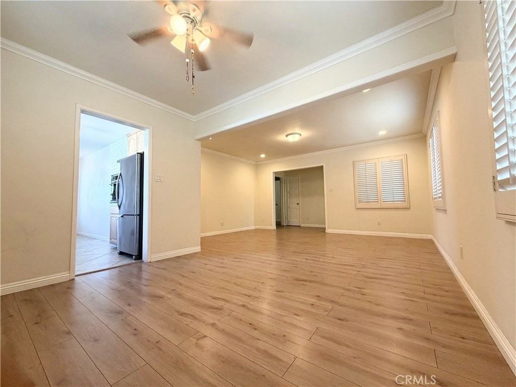 708 Violeta Dr - Photo 5 of 16