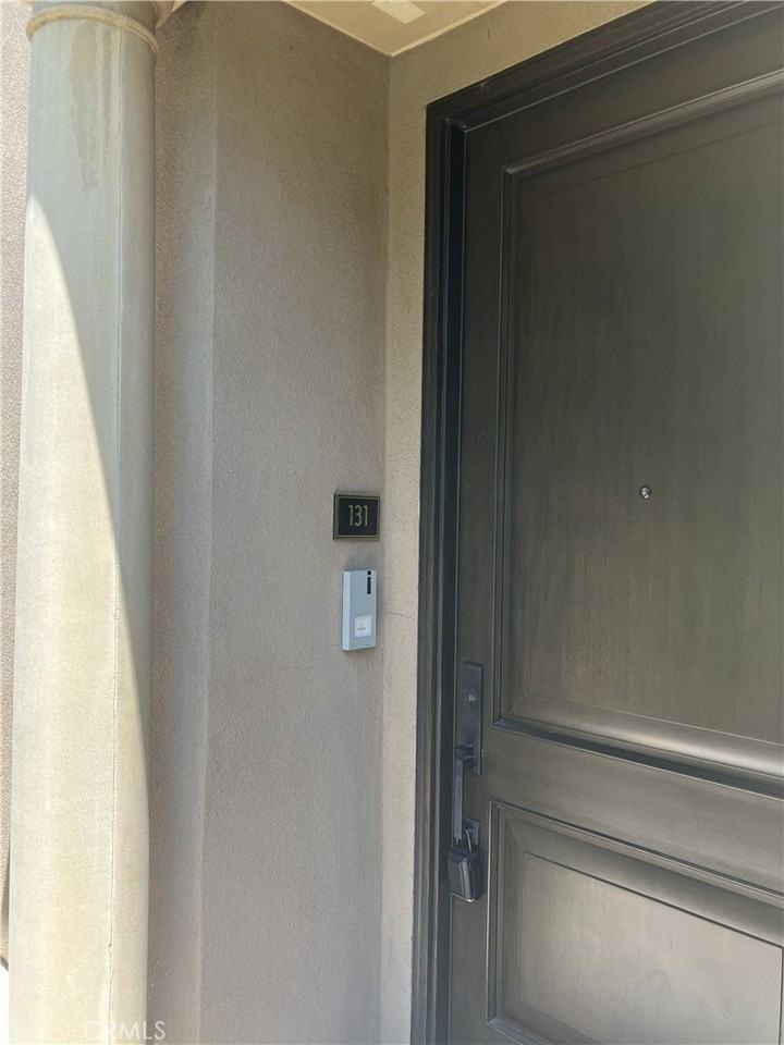 378 W Green St #131 - Photo 5 of 41